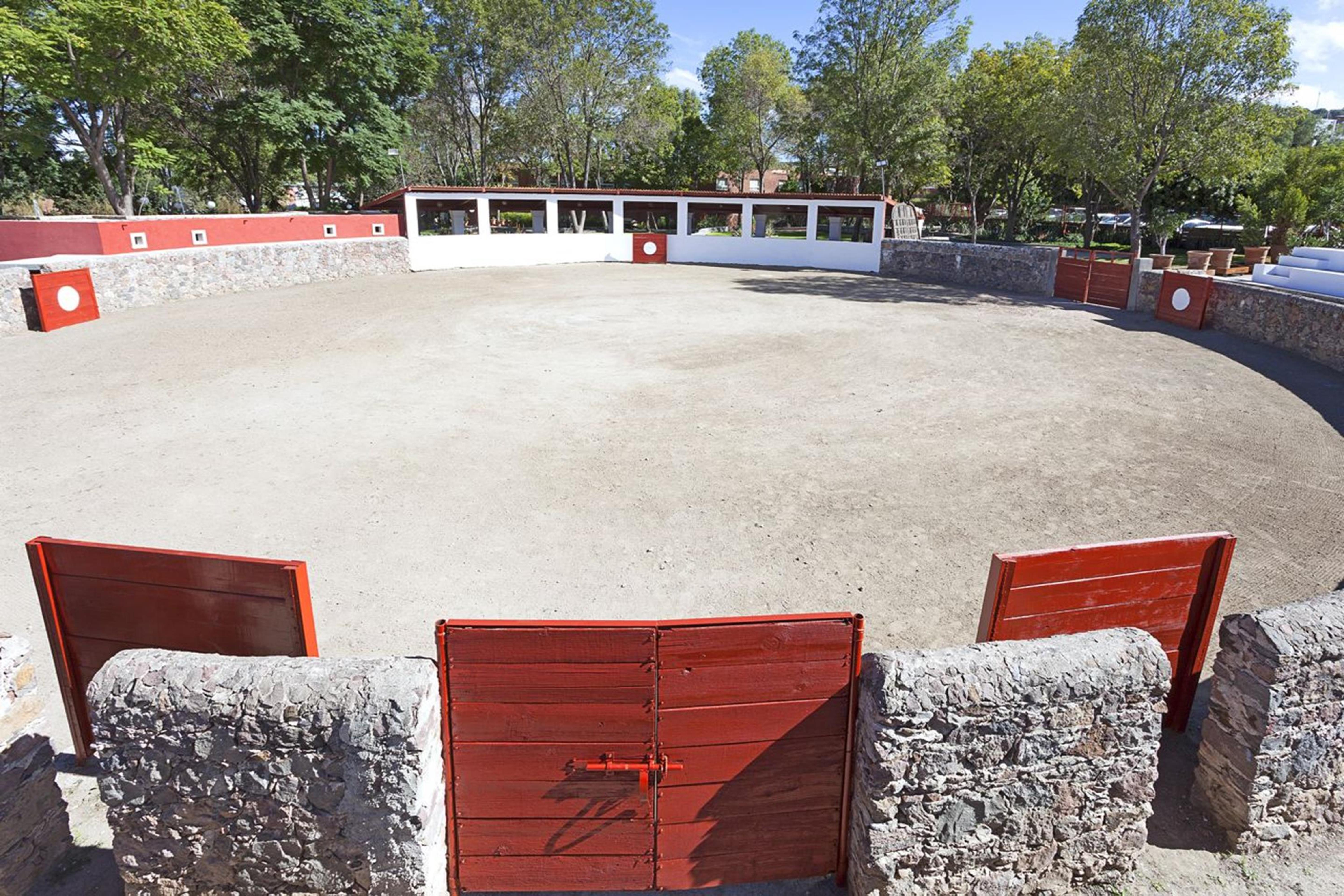 Real De Minas Сан-Міґель-де-Альєнде Екстер'єр фото The bullring